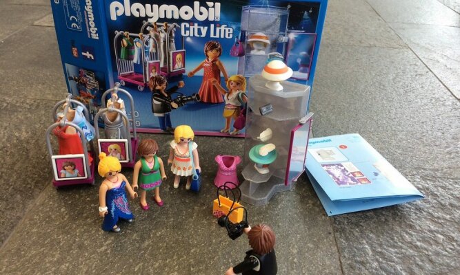 Playmobil City Life Set - Playmobil City Life Set